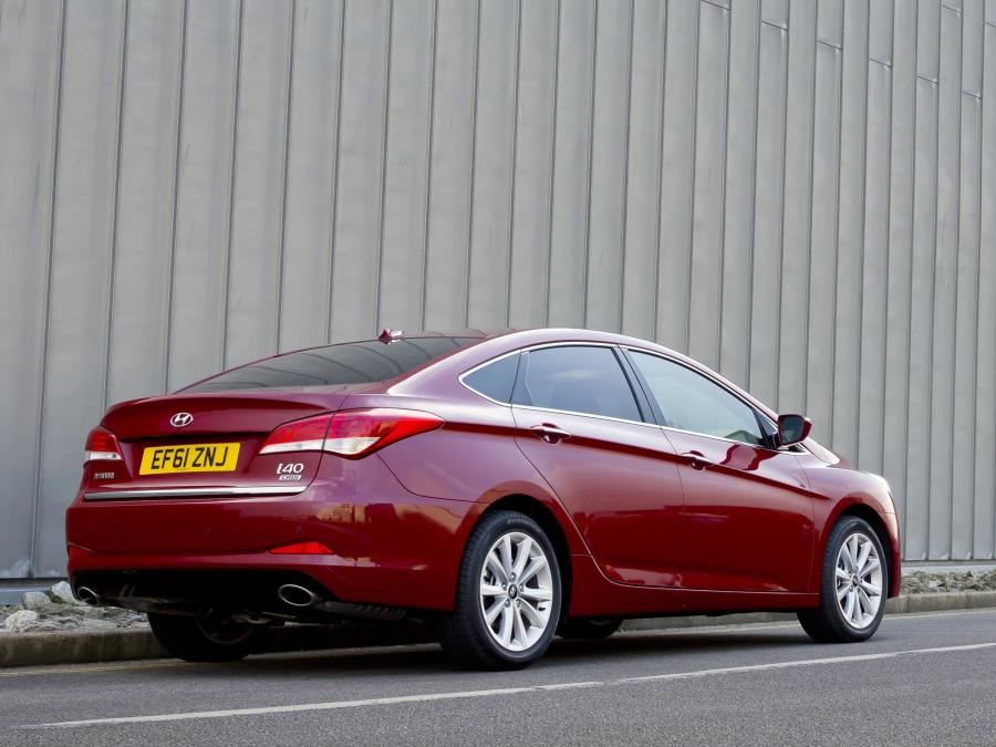  Hyundai i40 Sedan 2012 года  (UK) (фото 5 из 21)